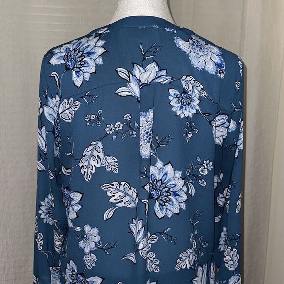 a.n.a. PL Indigo Blue White Black Floral Lace-up Long Sleeve High Low Blouse - Picture 4 of 11